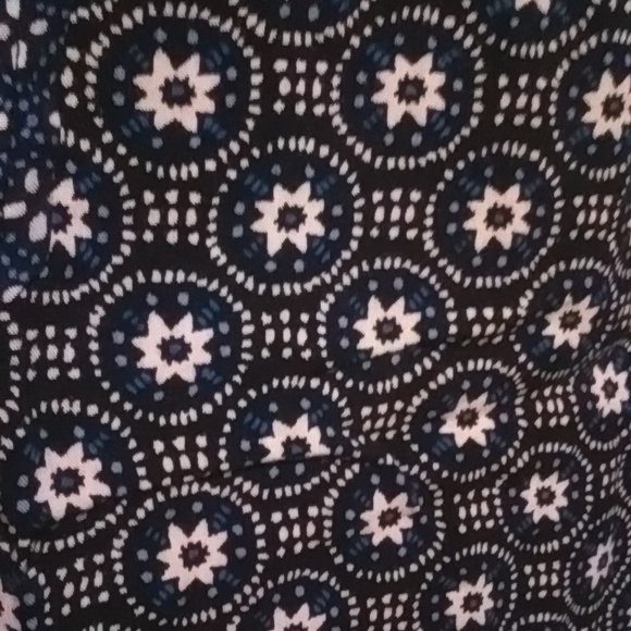 Old Navy 3/4 tank sz xs - Picture 5 of 5